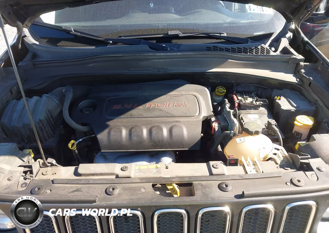 2017 Jeep Renegade Latitude 4X4 VIN:ZACCJBBB6HPG49716 - 10