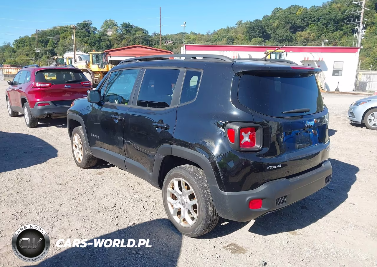 2017 Jeep Renegade Latitude 4X4 VIN:ZACCJBBB6HPG49716 - 3