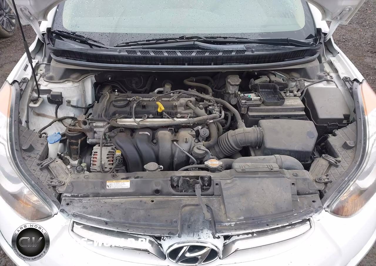 2012 Hyundai Elantra Limited VIN:5NPDH4AE2CH104671 - 10