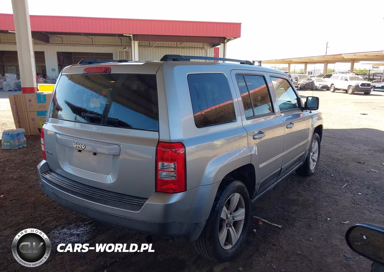 2016 Jeep Patriot Sport VIN:1C4NJRBB8GD781553 - 4