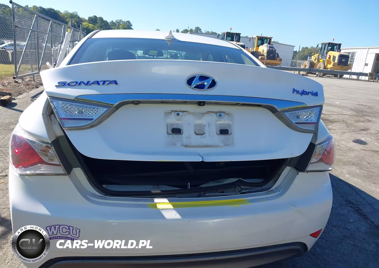 2015 Hyundai Sonata Hybrid VIN:KMHEC4A4XFA138858 - 16