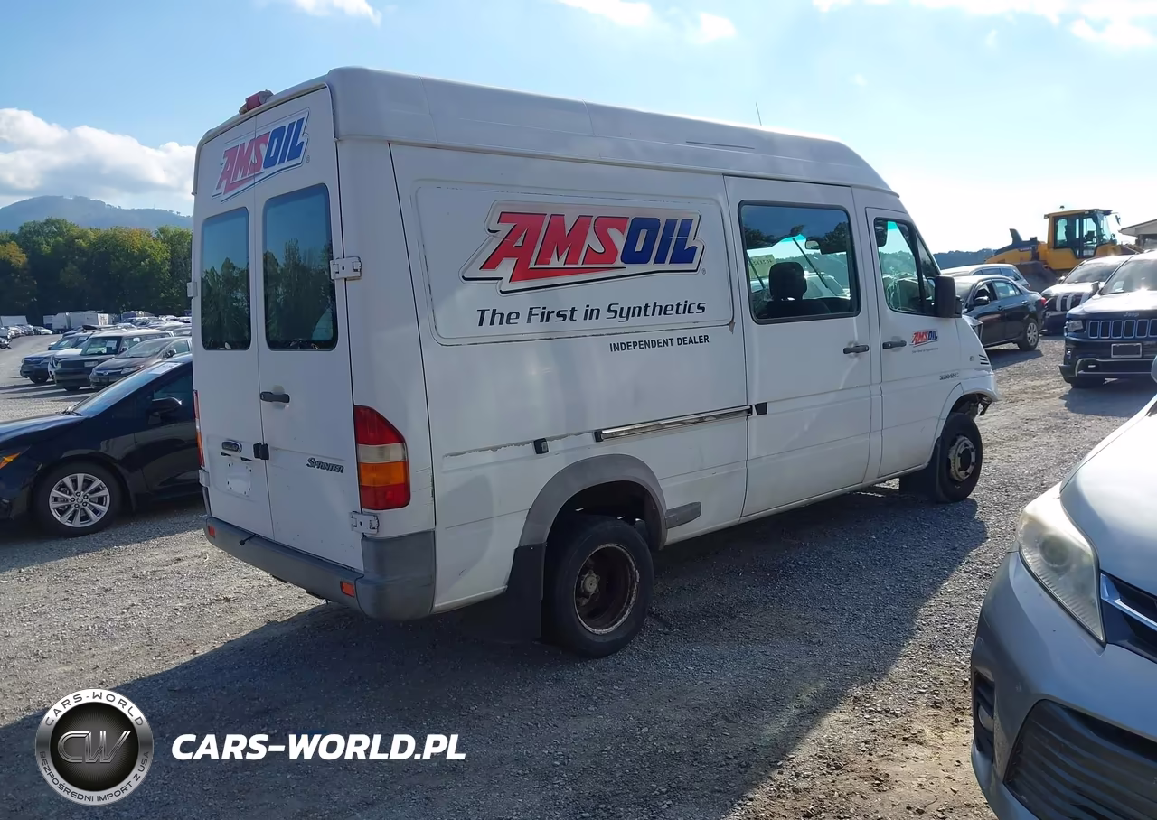 2005 Freightliner Sprinter 3500 VIN:WDYPD444655838362 - 4