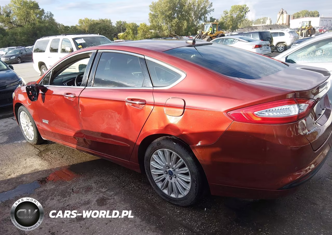 2014 Ford Fusion Energi Se Luxury VIN:3FA6P0PUXER382971 - 6