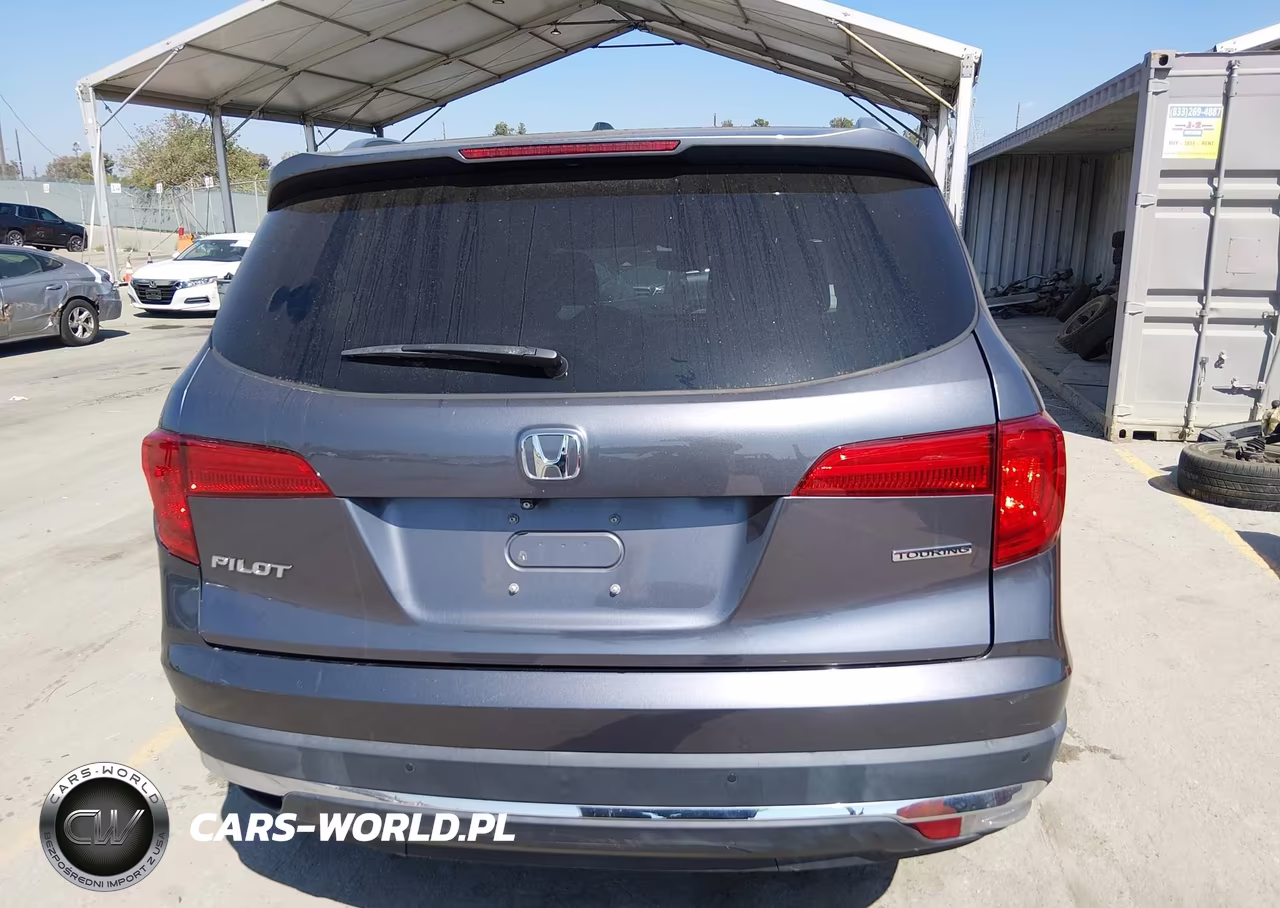 2018 Honda Pilot Touring VIN:5FNYF5H92JB004197 - 19