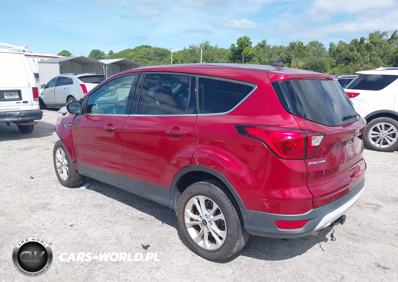 2019 Ford Escape Se VIN:1FMCU0GD2KUB95861 - 3