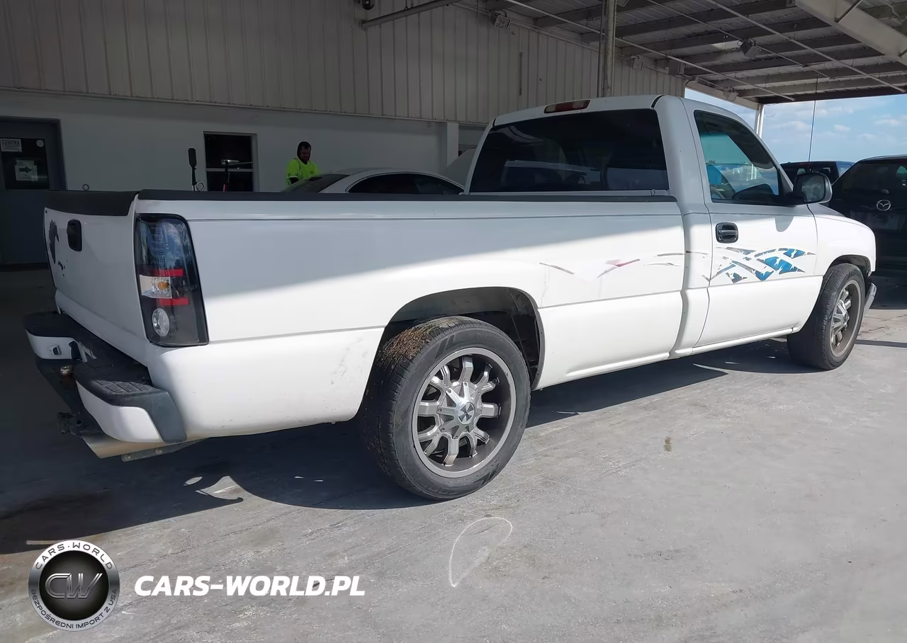 2000 Chevrolet Silverado 1500 VIN:1GCEC14T0YE338178 - 4