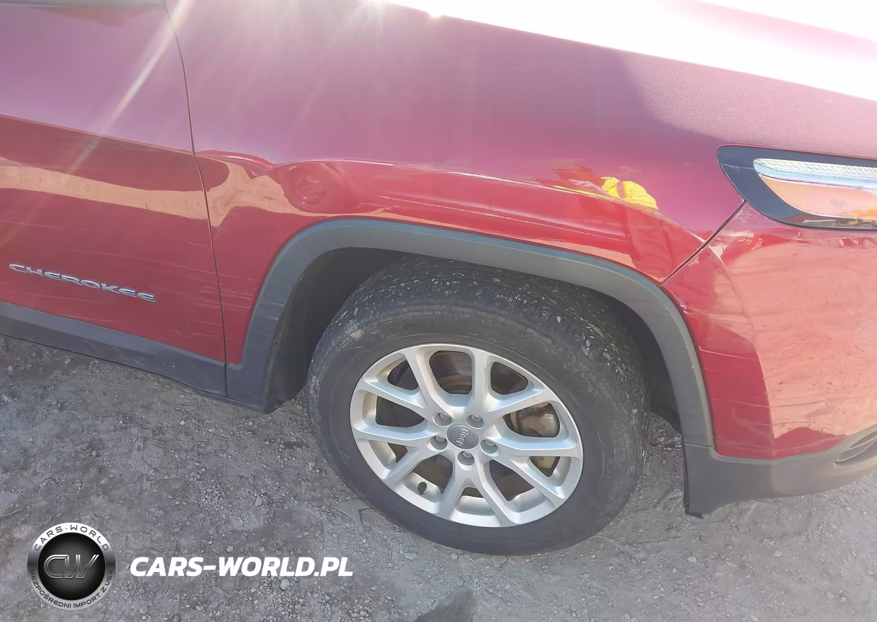 2015 Jeep Cherokee Sport VIN:1C4PJLAB8FW656840 - 12