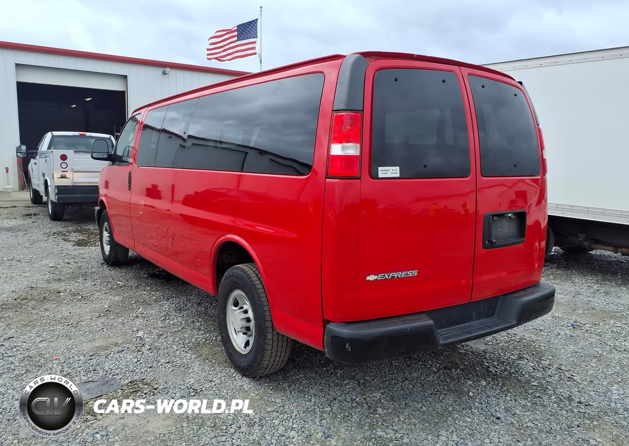 2020 Chevrolet Express Passenger Rwd 3500 Extended Wheelbase Ls VIN:1GAZGNFG1L1271953 - 3