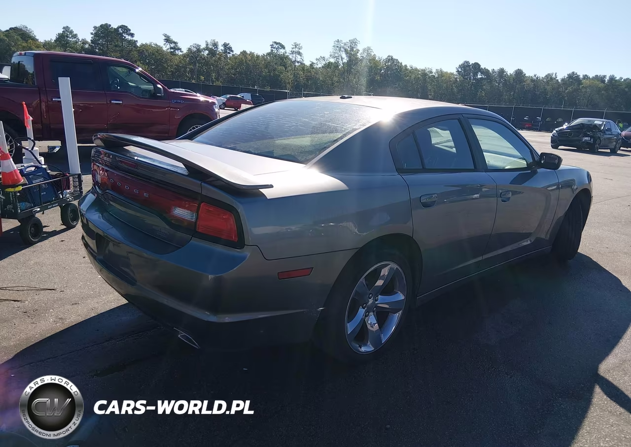 2011 Dodge Charger VIN:2B3CL3CG1BH590126 - 4