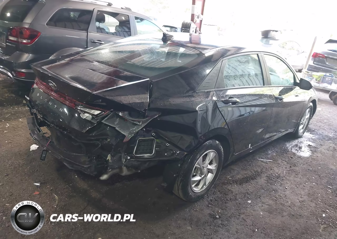 2023 Hyundai Elantra Se VIN:KMHLL4AG7PU596441 - 4