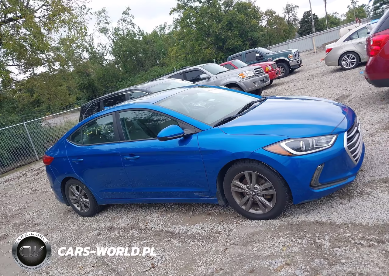 2018 Hyundai Elantra Value Edition VIN:5NPD84LF0JH271176 - 13