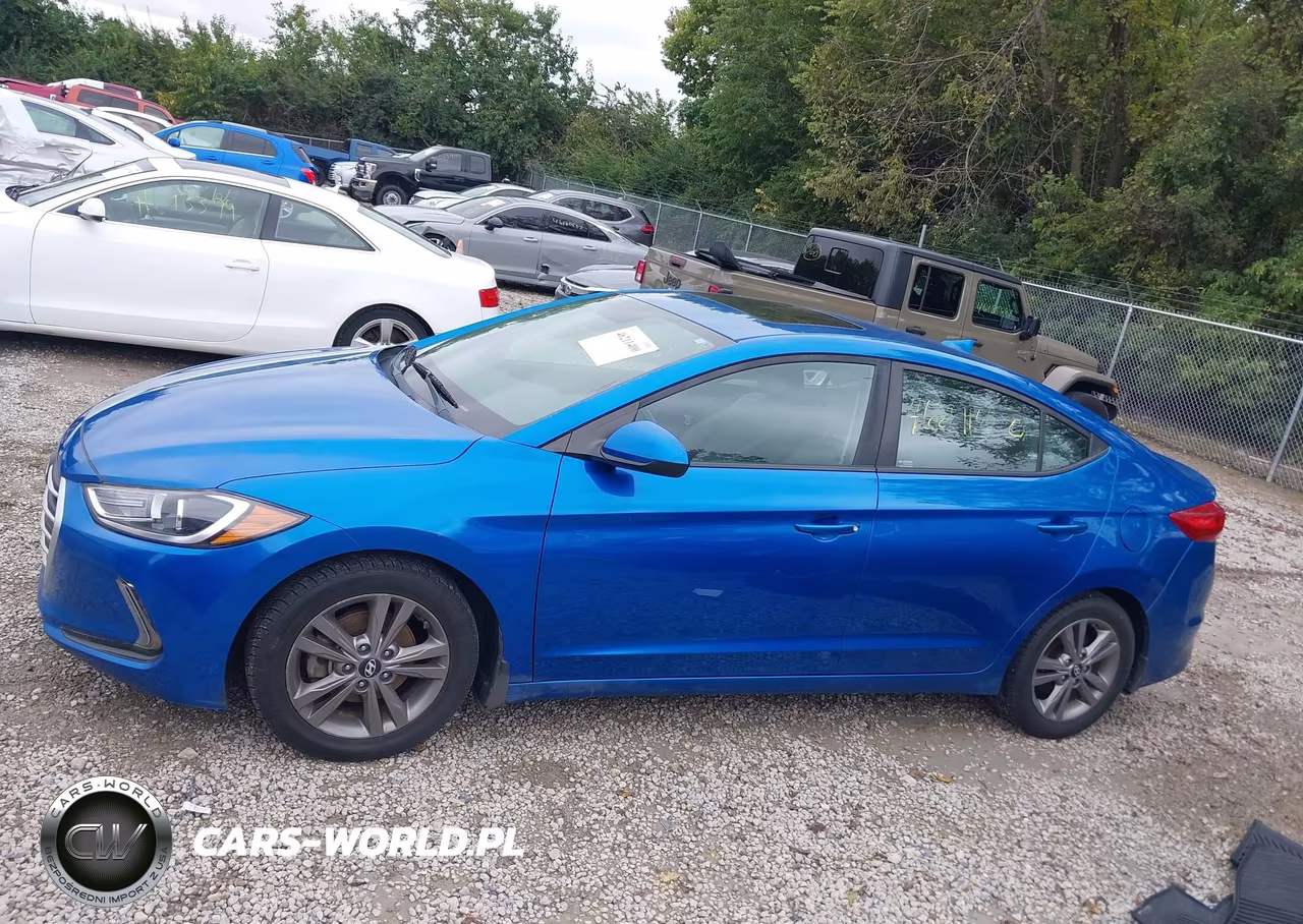 2018 Hyundai Elantra Value Edition VIN:5NPD84LF0JH271176 - 14