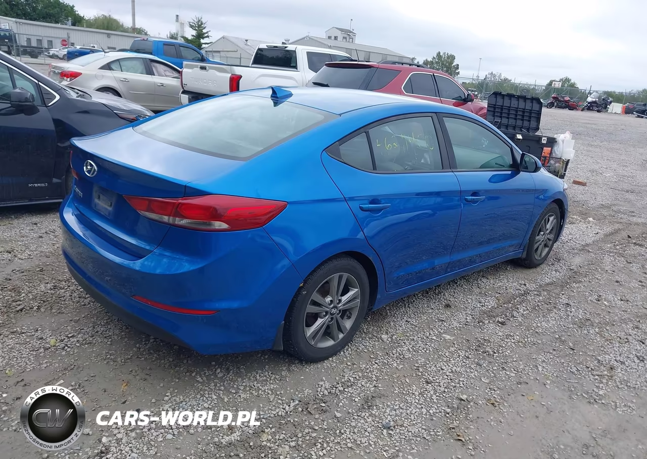 2018 Hyundai Elantra Value Edition VIN:5NPD84LF0JH271176 - 4