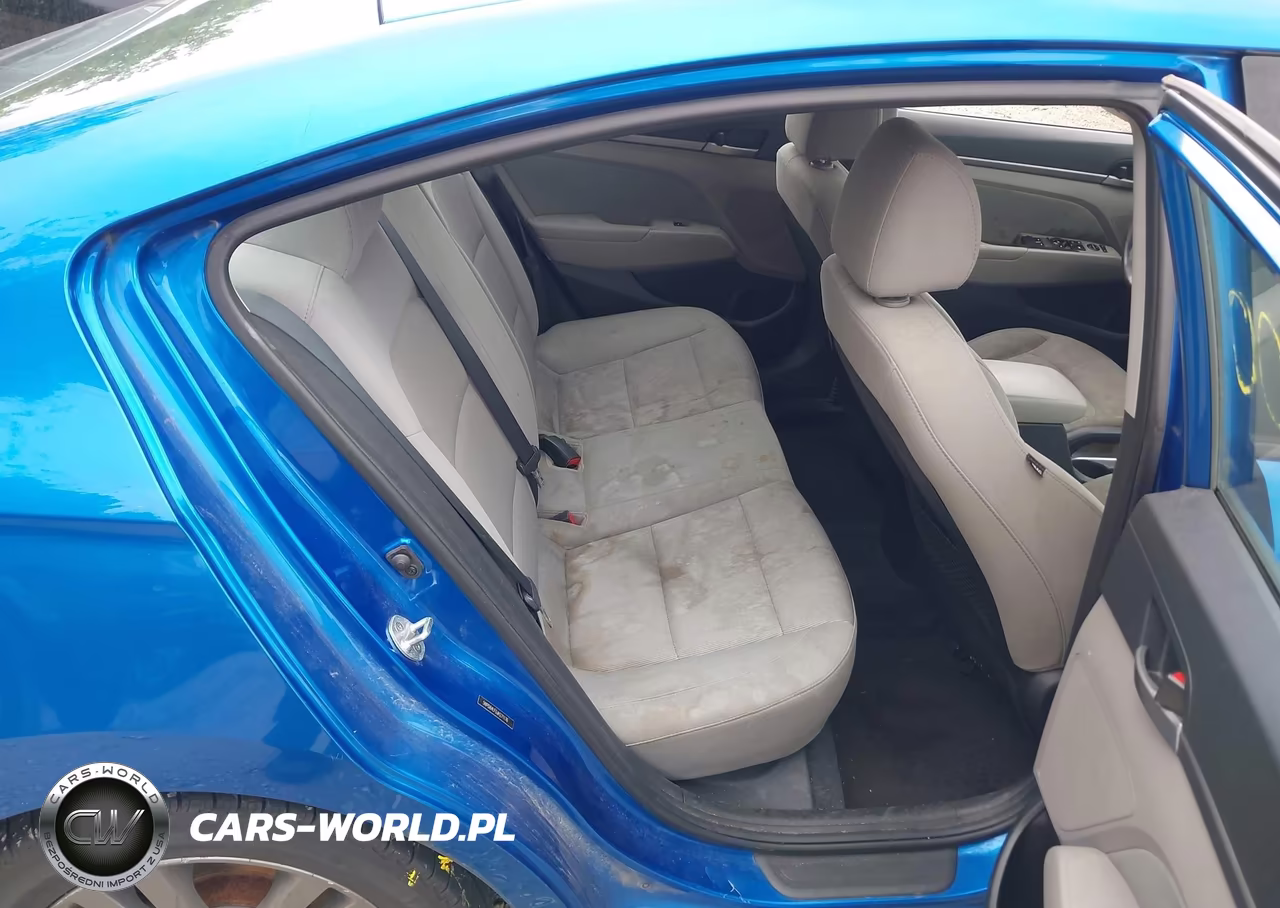 2018 Hyundai Elantra Value Edition VIN:5NPD84LF0JH271176 - 8