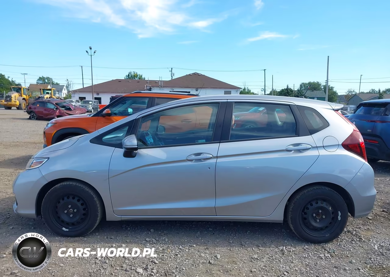 2019 Honda Fit Lx VIN:3HGGK5H45KM751707 - 14