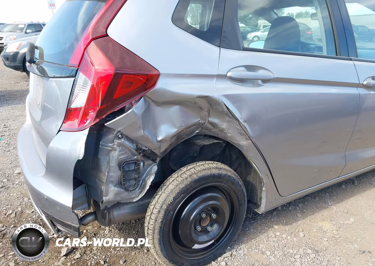 2019 Honda Fit Lx VIN:3HGGK5H45KM751707 - 17