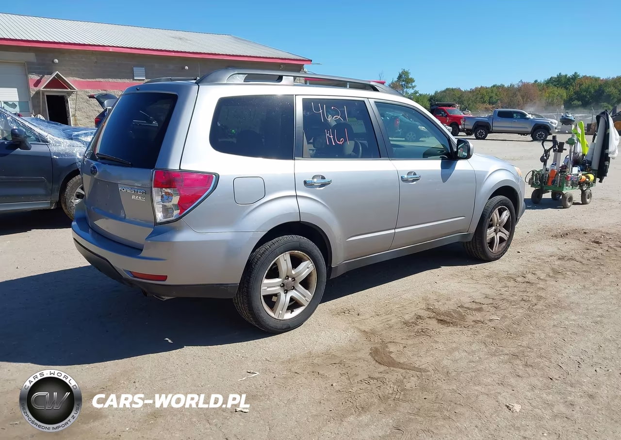 2010 Subaru Forester 2.5X Premium VIN:JF2SH6CC2AH732757 - 4