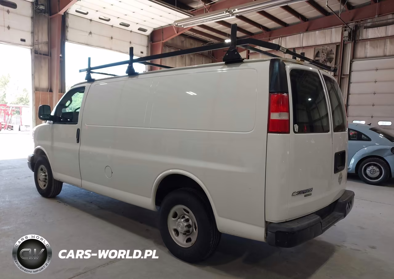 2016 Chevrolet Express 2500 Work Van VIN:1GCWGAFF3G1309618 - 3