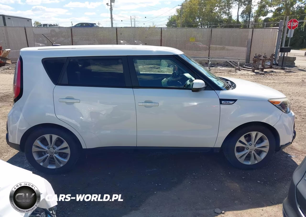 2015 Kia Soul + VIN:KNDJP3A54F7790513 - 13