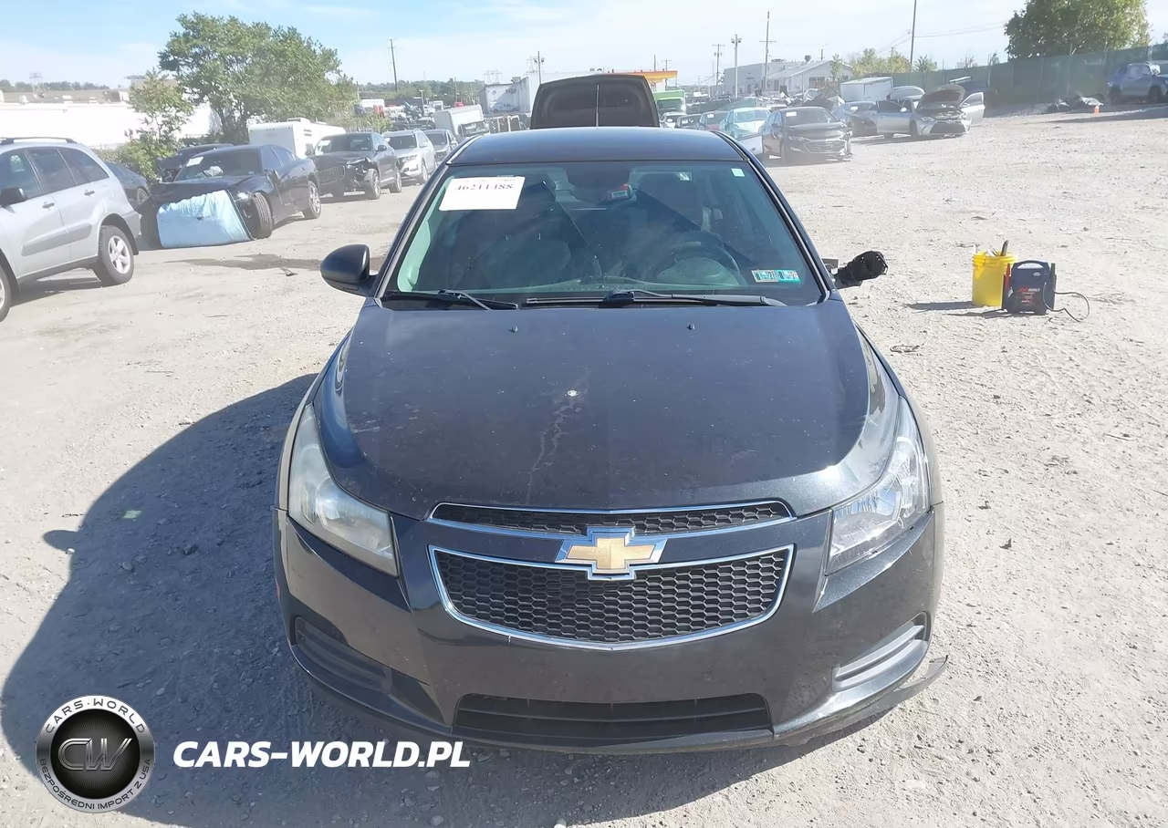2014 Chevrolet Cruze Ls Auto VIN:1G1PA5SG6E7261787 - 12