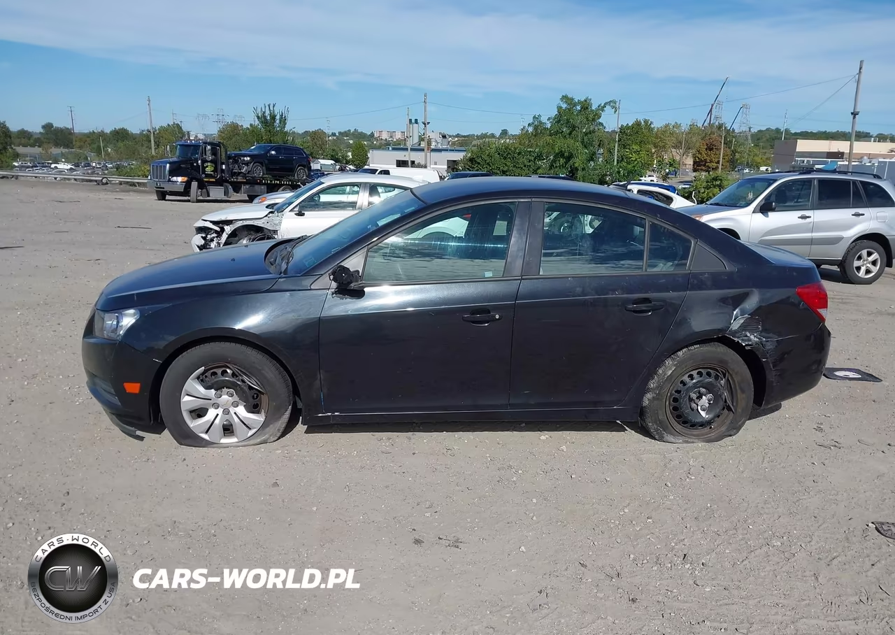 2014 Chevrolet Cruze Ls Auto VIN:1G1PA5SG6E7261787 - 14