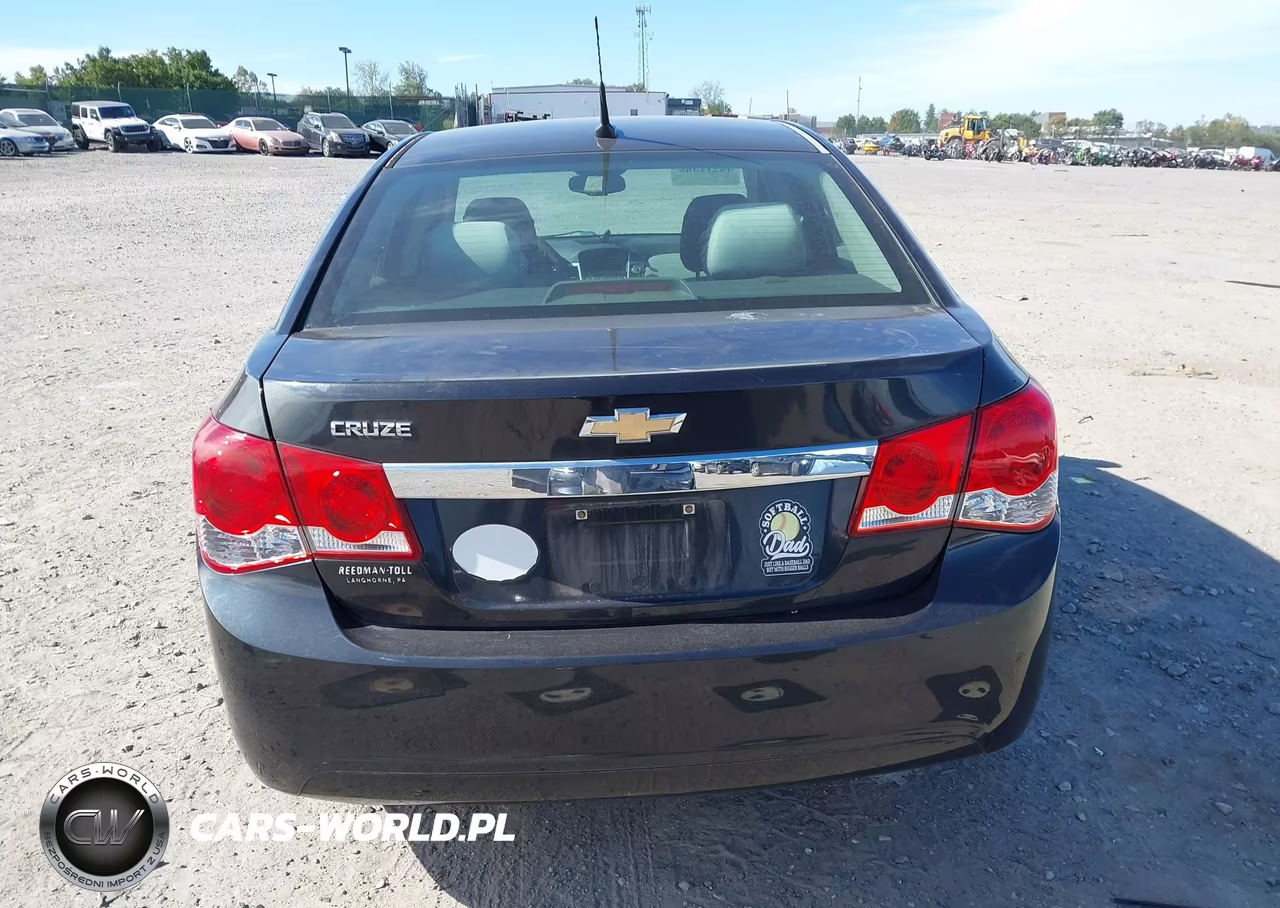 2014 Chevrolet Cruze Ls Auto VIN:1G1PA5SG6E7261787 - 16