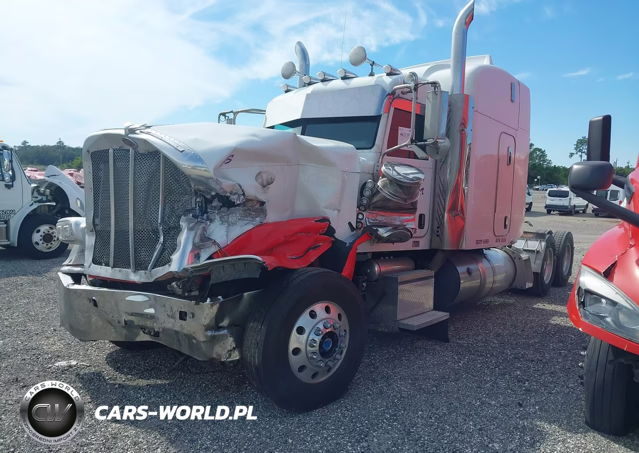 2014 Peterbilt 389 VIN:1XPXDP9X0ED243883 - 2