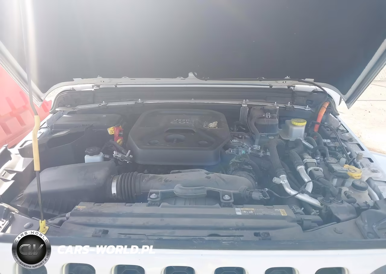 2021 Jeep Wrangler 4Xe Unlimited Sahara 4X4 VIN:1C4JJXP65MW747942 - 10