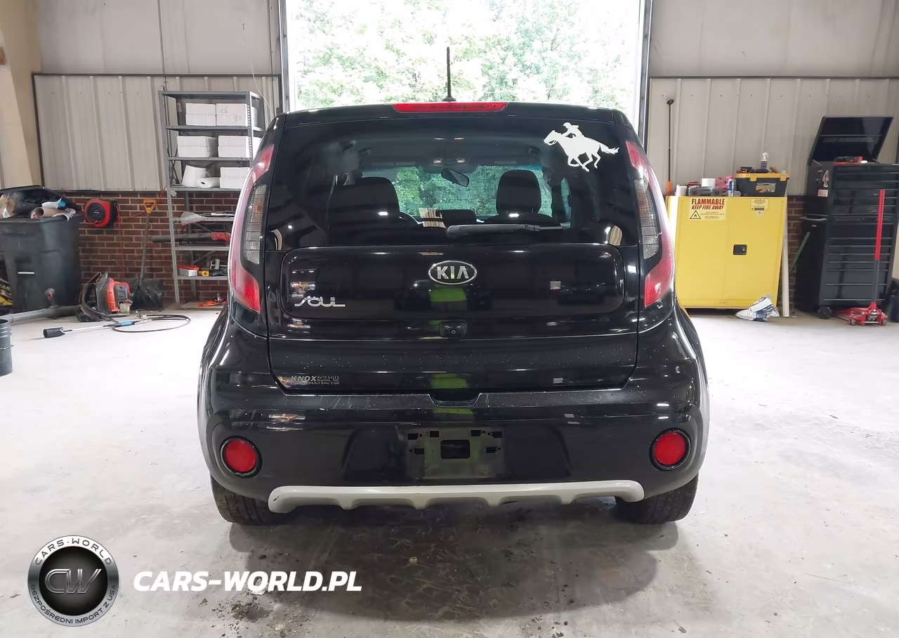 2017 Kia Soul + VIN:KNDJP3A53H7418521 - 17