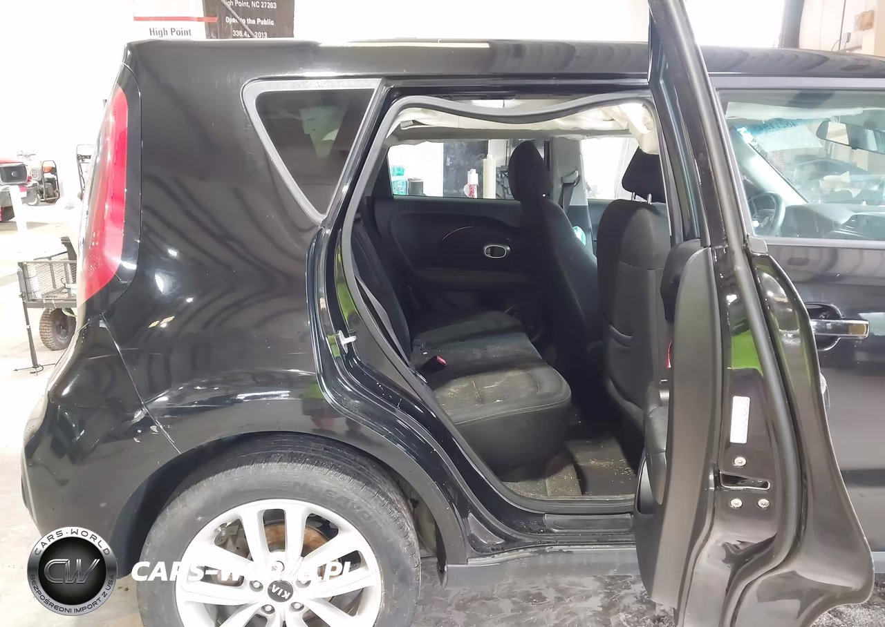 2017 Kia Soul + VIN:KNDJP3A53H7418521 - 8
