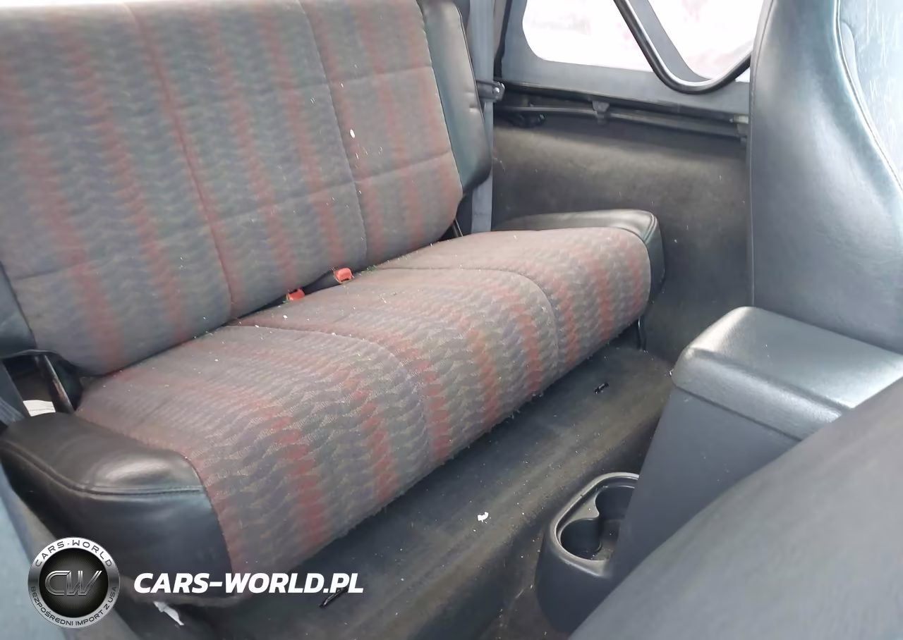 2001 Jeep Wrangler Sport VIN:1J4FA49S71P323841 - 8