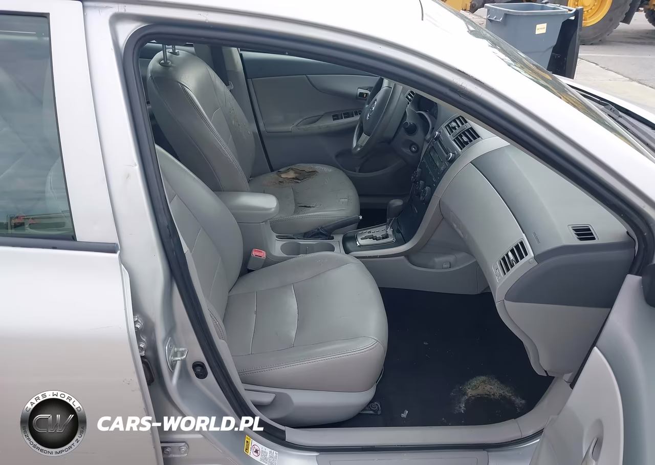 2010 Toyota Corolla Le VIN:2T1BU4EE7AC272643 - 5