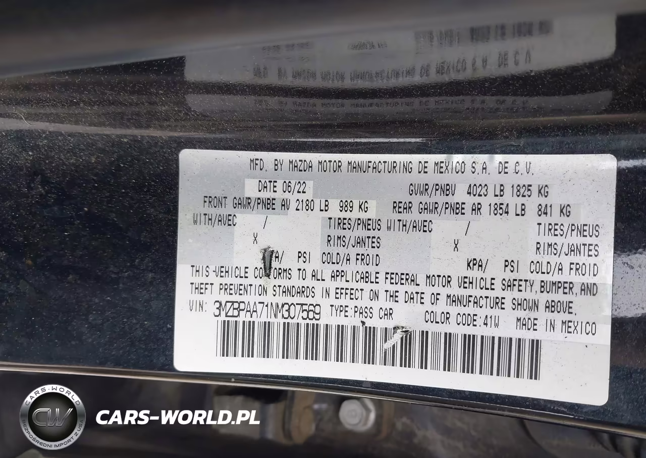 2022 Mazda Mazda3 2.0 VIN:3MZBPAA71NM307569 - 9