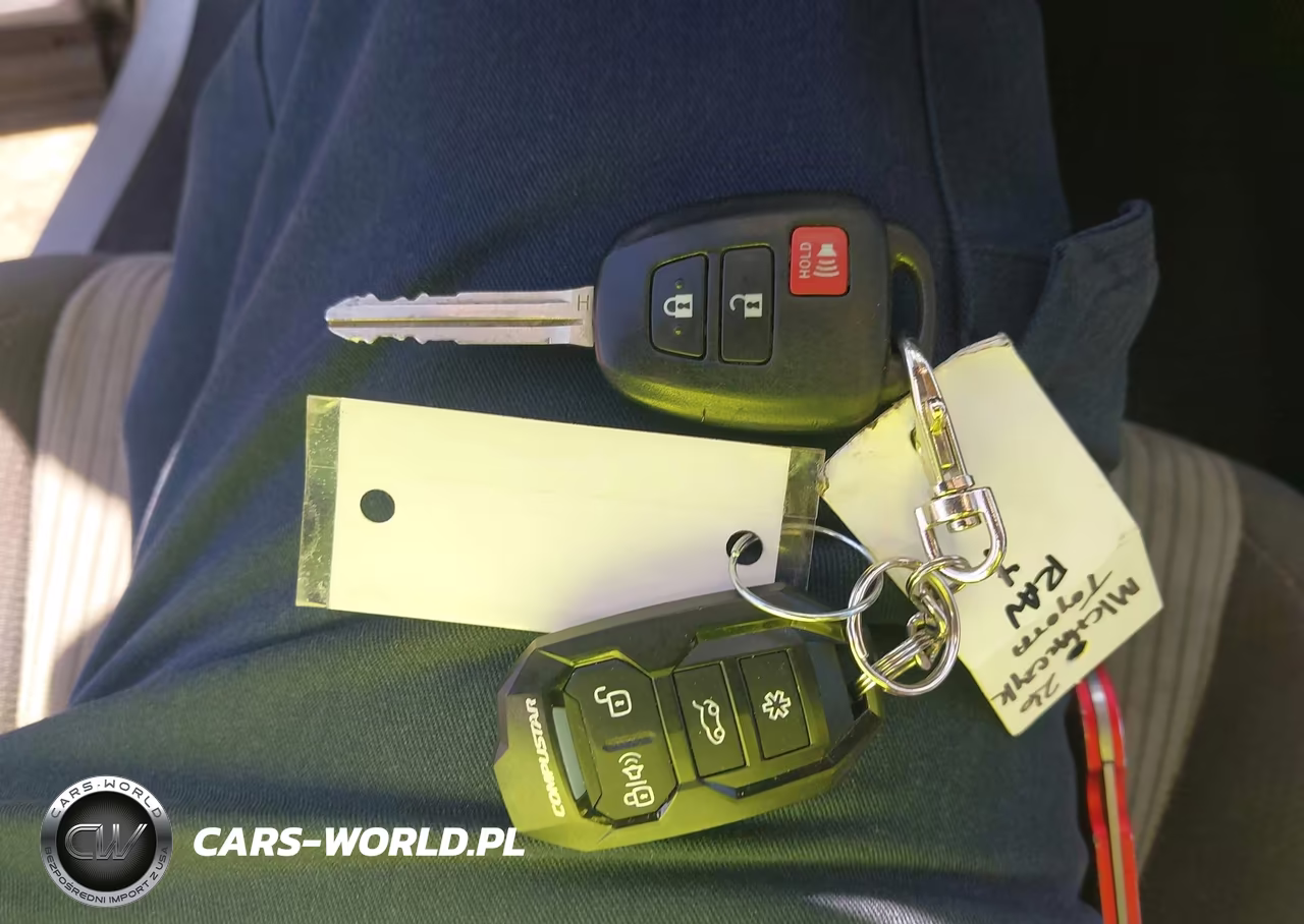 2015 Toyota Rav4 Xle VIN:JTMRFREV7FD111323 - 11
