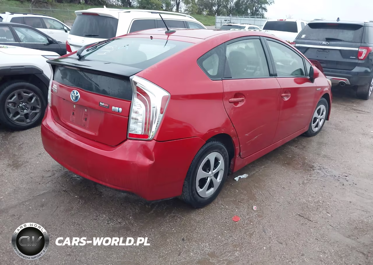 2013 Toyota Prius VIN:JTDKN3DU4D0352710 - 4