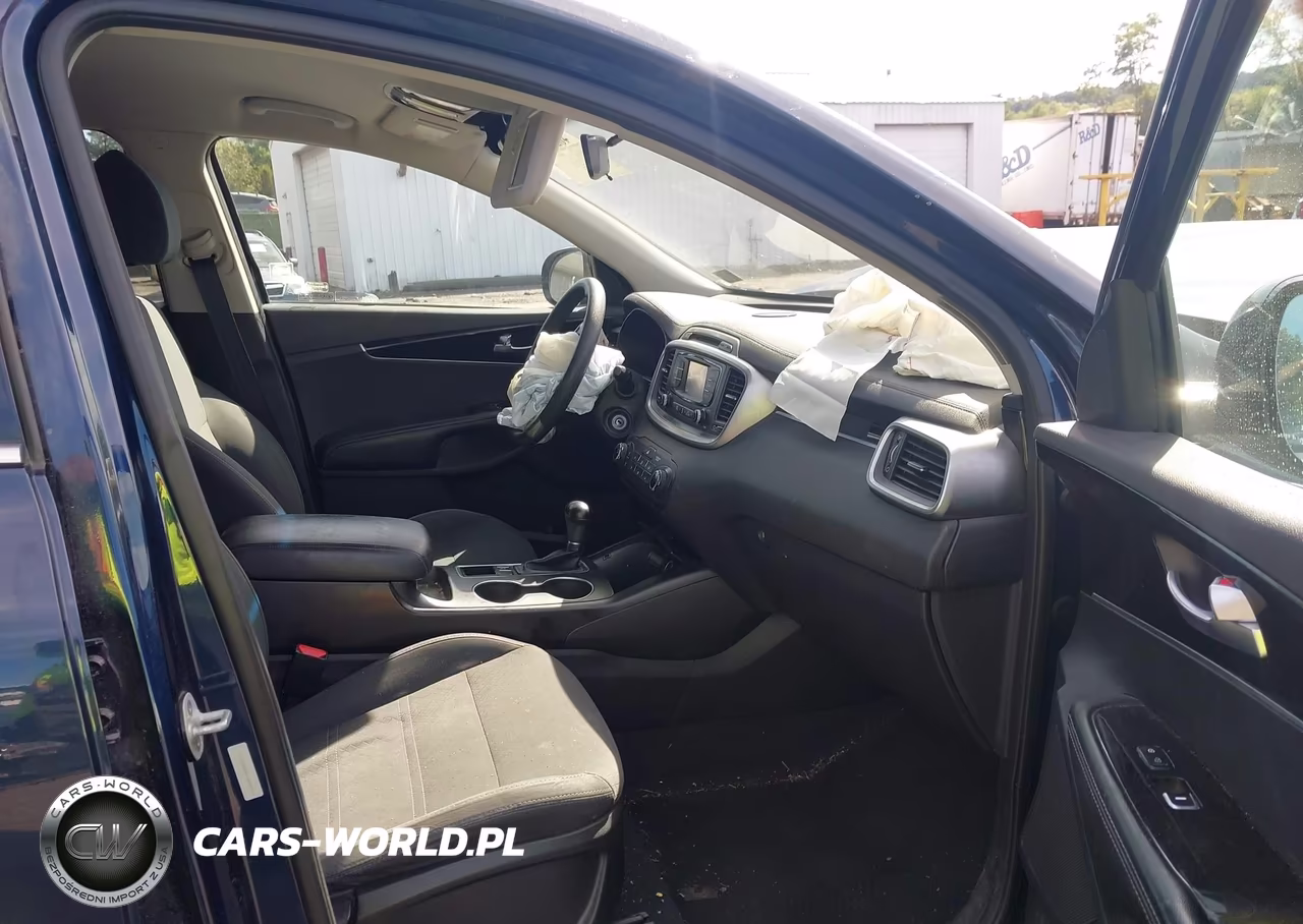 2018 Kia Sorento 3.3L Lx VIN:5XYPGDA54JG391161 - 5