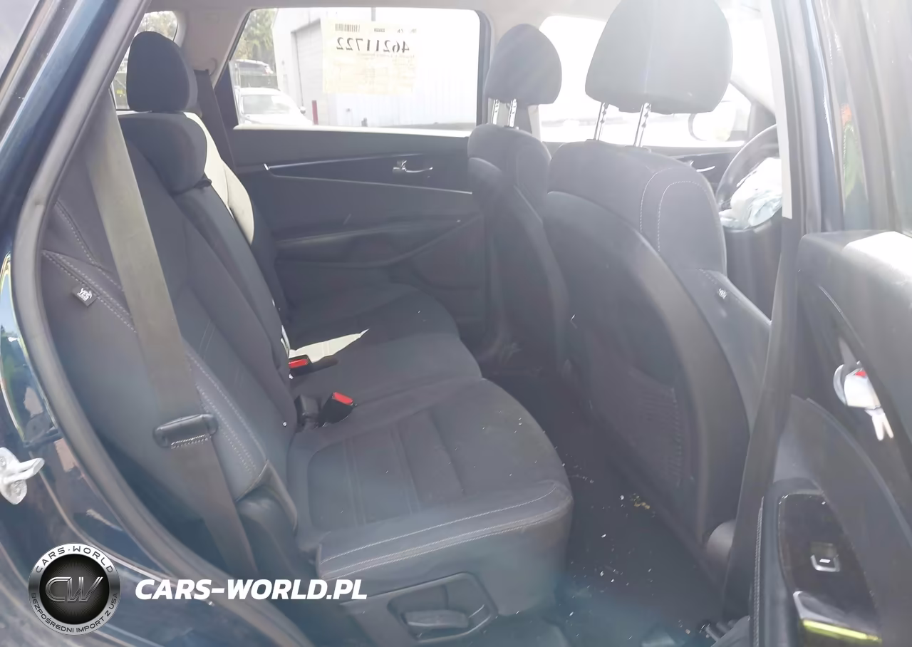 2018 Kia Sorento 3.3L Lx VIN:5XYPGDA54JG391161 - 8
