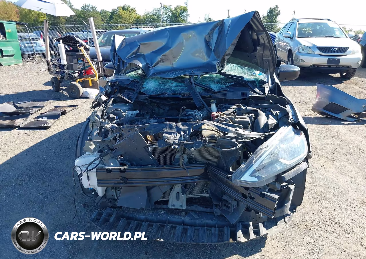 2018 Nissan Sentra S VIN:3N1AB7AP7JY235248 - 13