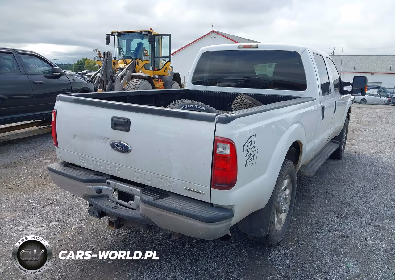 2012 Ford F-250 Xlt VIN:1FT7W2B69CEA23391 - 4
