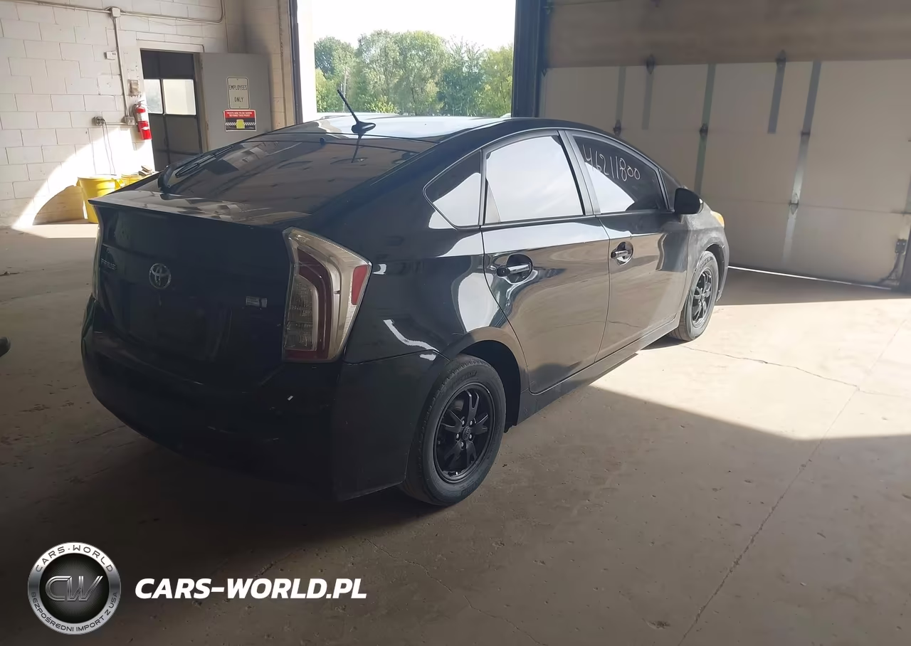 2012 Toyota Prius Four VIN:JTDKN3DU7C5466489 - 4