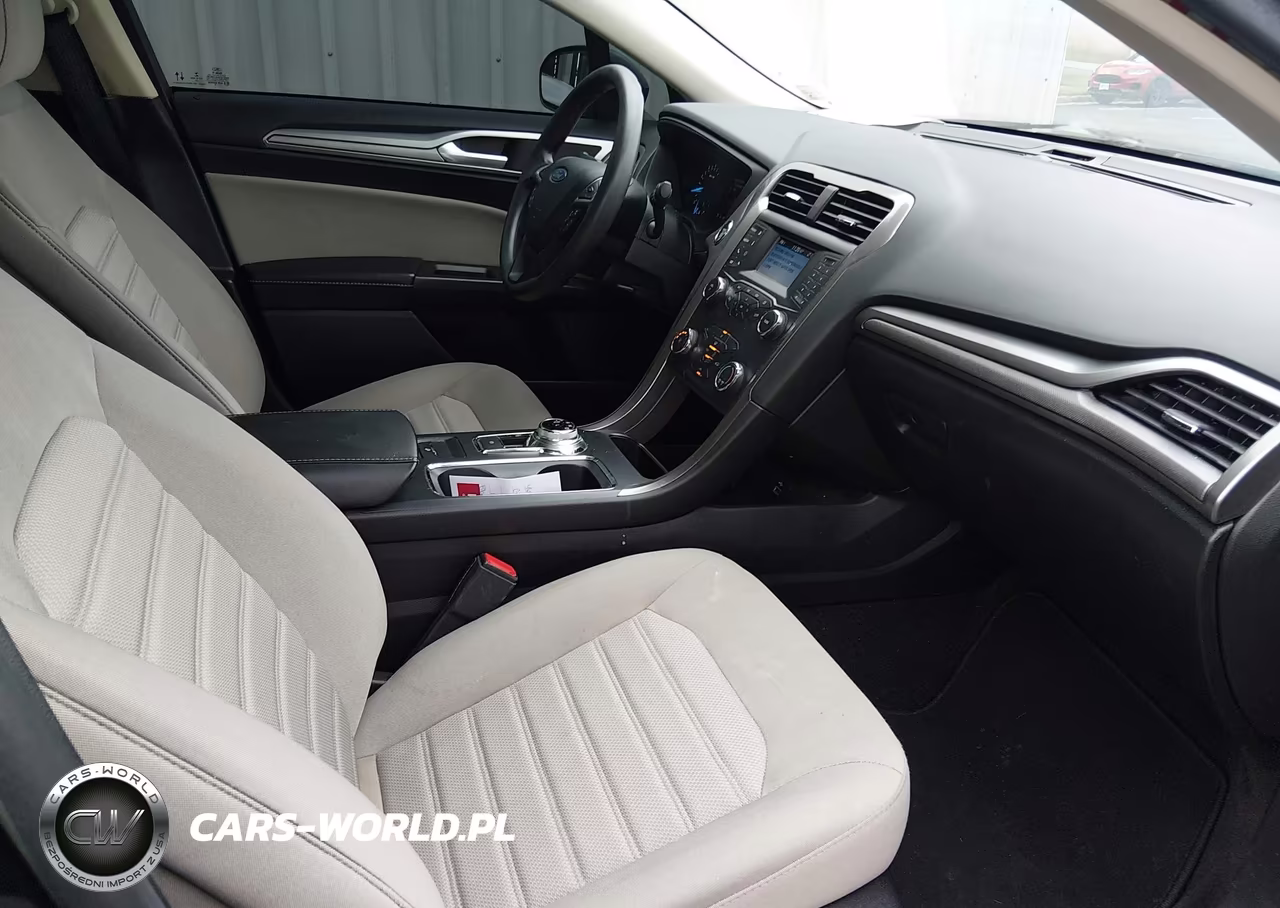 2020 Ford Fusion S VIN:3FA6P0G74LR196740 - 5