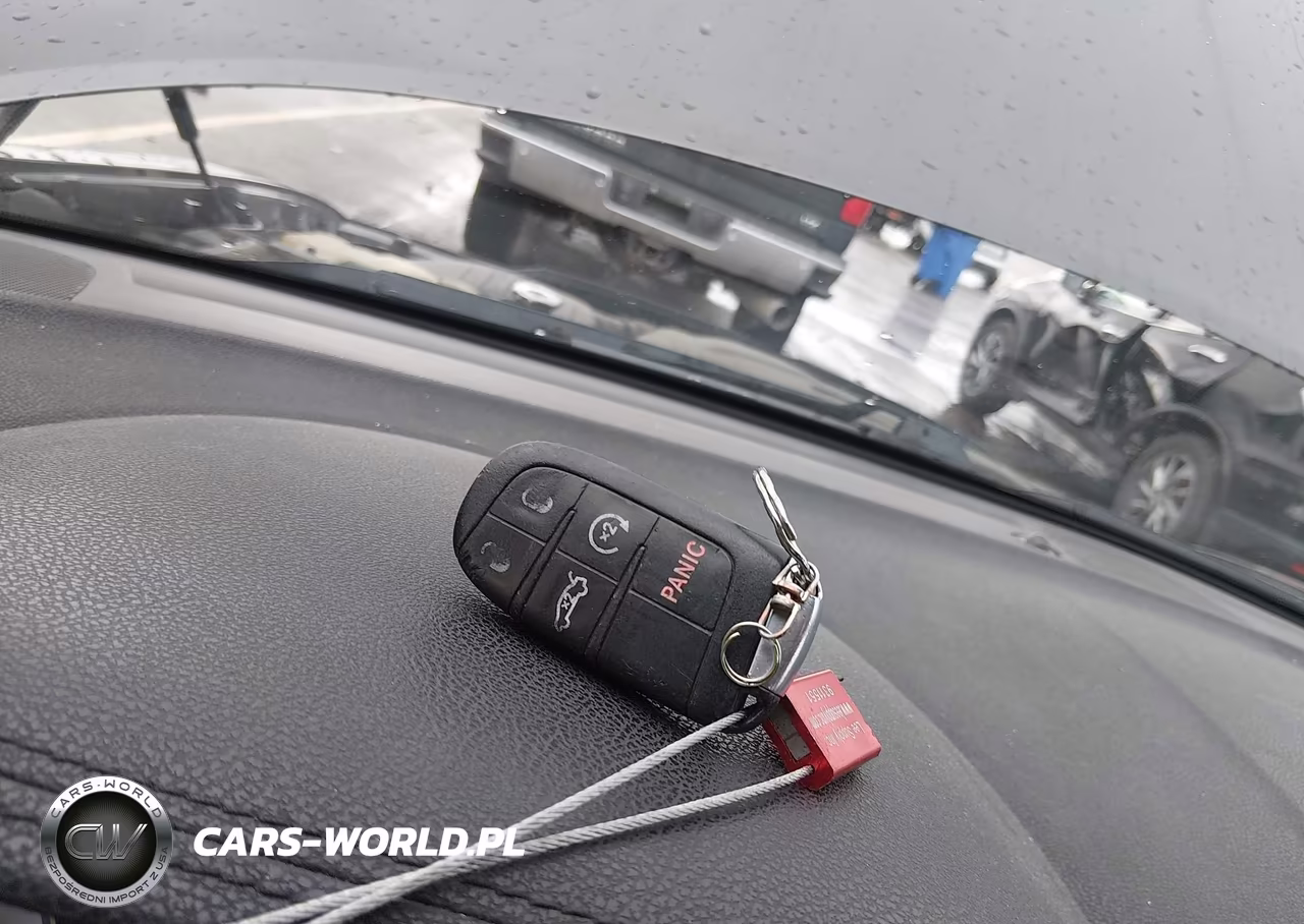 2014 Chrysler 300 VIN:2C3CCARG3EH209489 - 11
