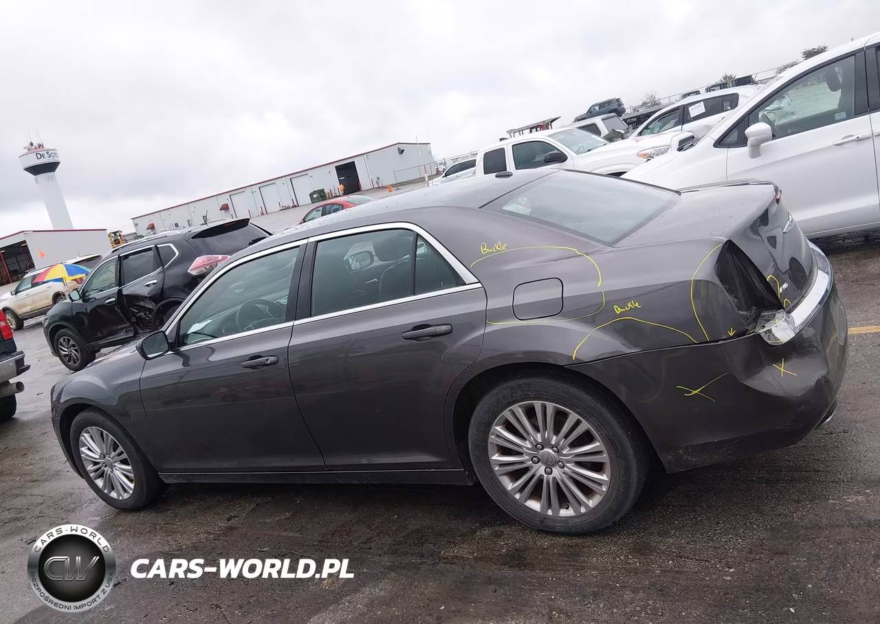 2014 Chrysler 300 VIN:2C3CCARG3EH209489 - 15