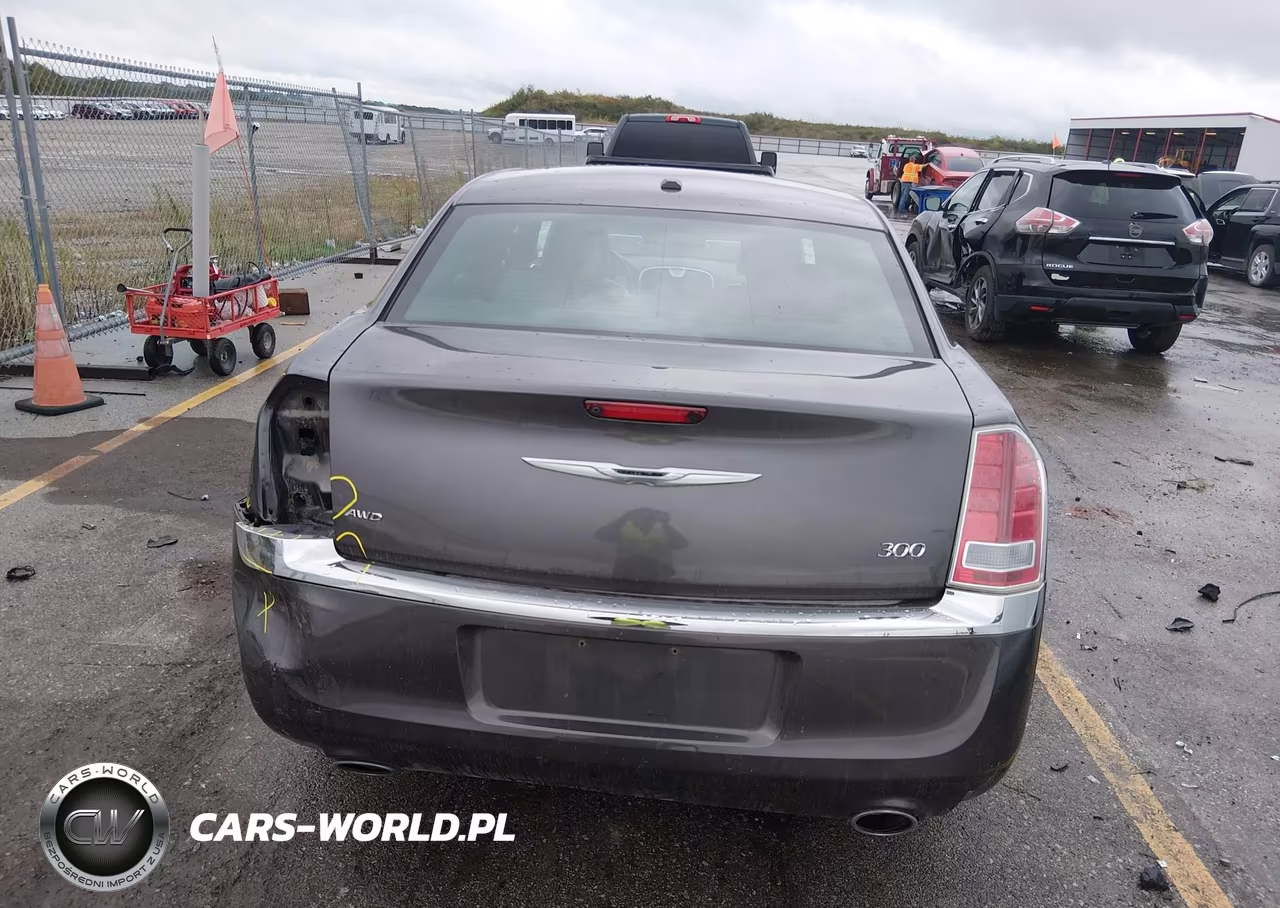 2014 Chrysler 300 VIN:2C3CCARG3EH209489 - 17