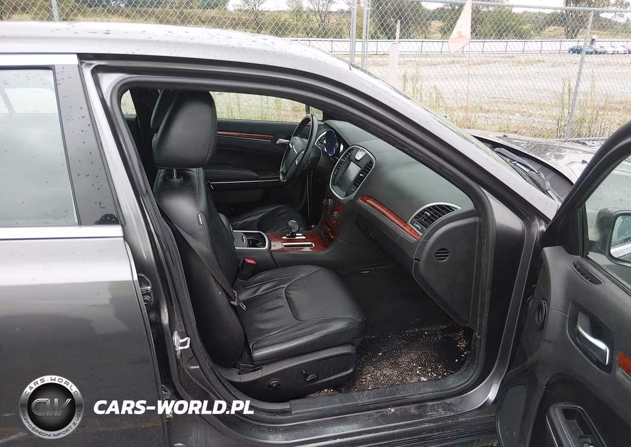 2014 Chrysler 300 VIN:2C3CCARG3EH209489 - 5