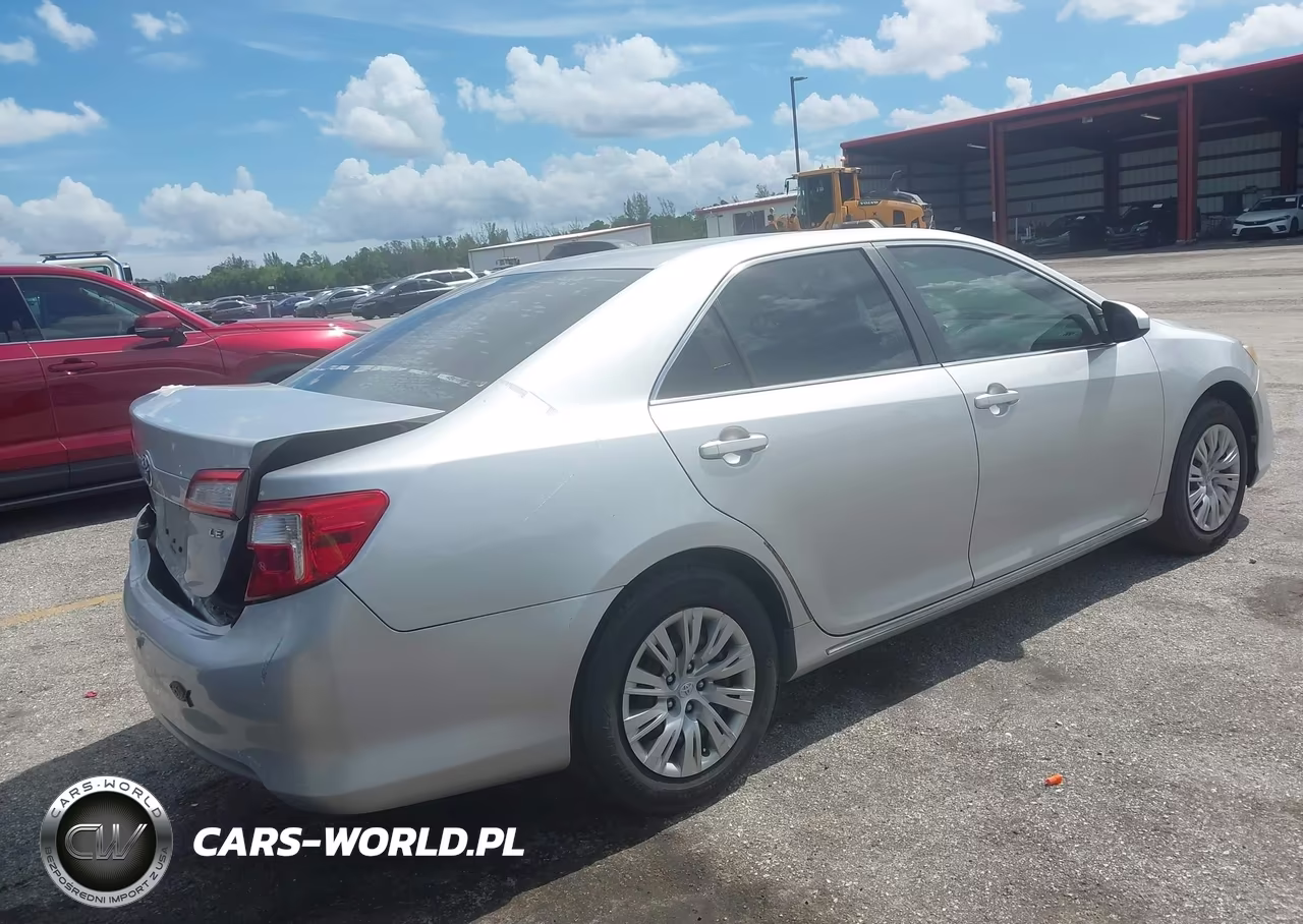 2012 Toyota Camry Le VIN:4T1BF1FK5CU190635 - 4