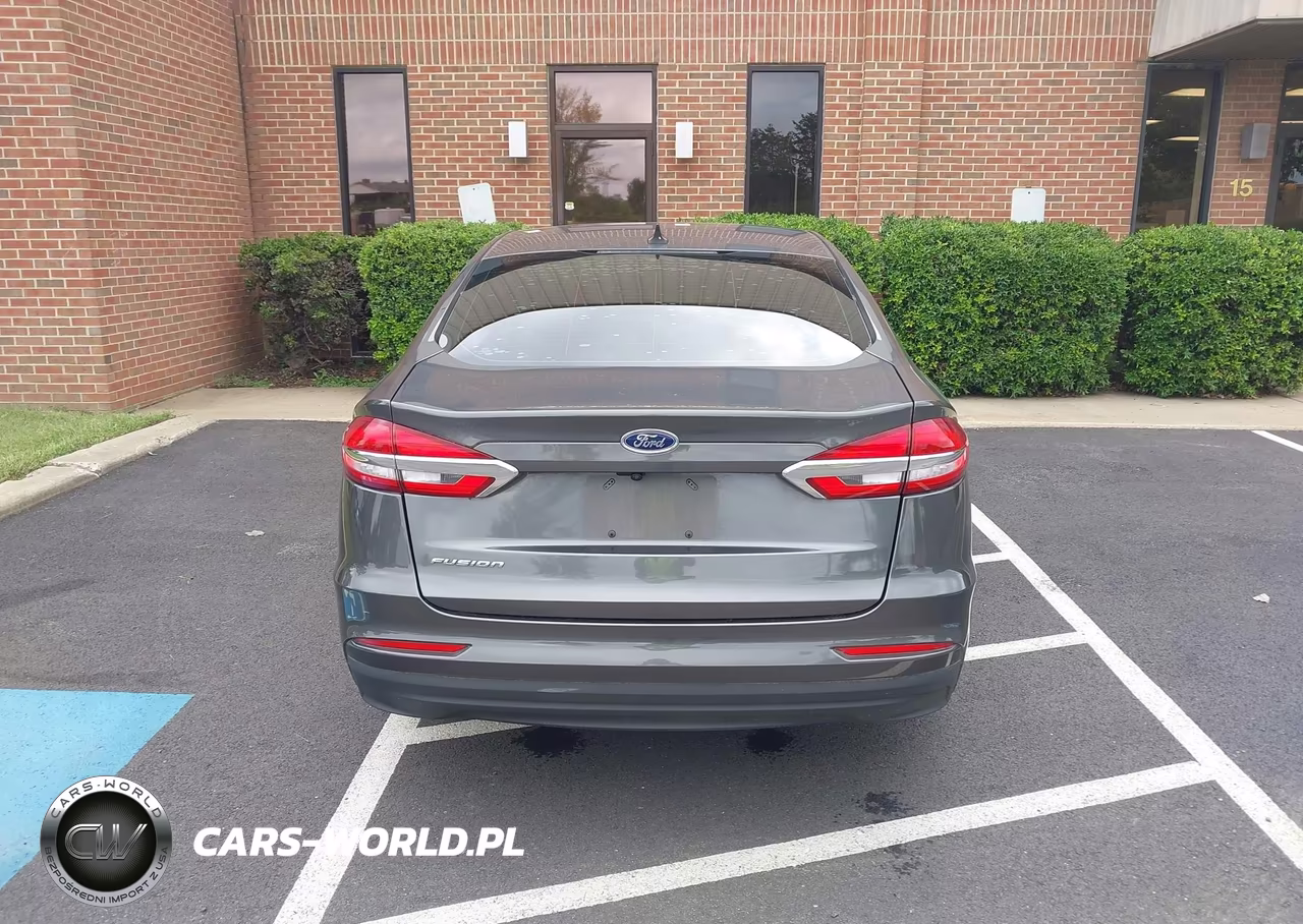 2020 Ford Fusion S VIN:3FA6P0G76LR196741 - 15