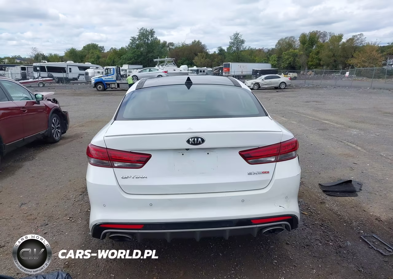 2016 Kia Optima VIN:5XXGW4L21GG027878 - 17