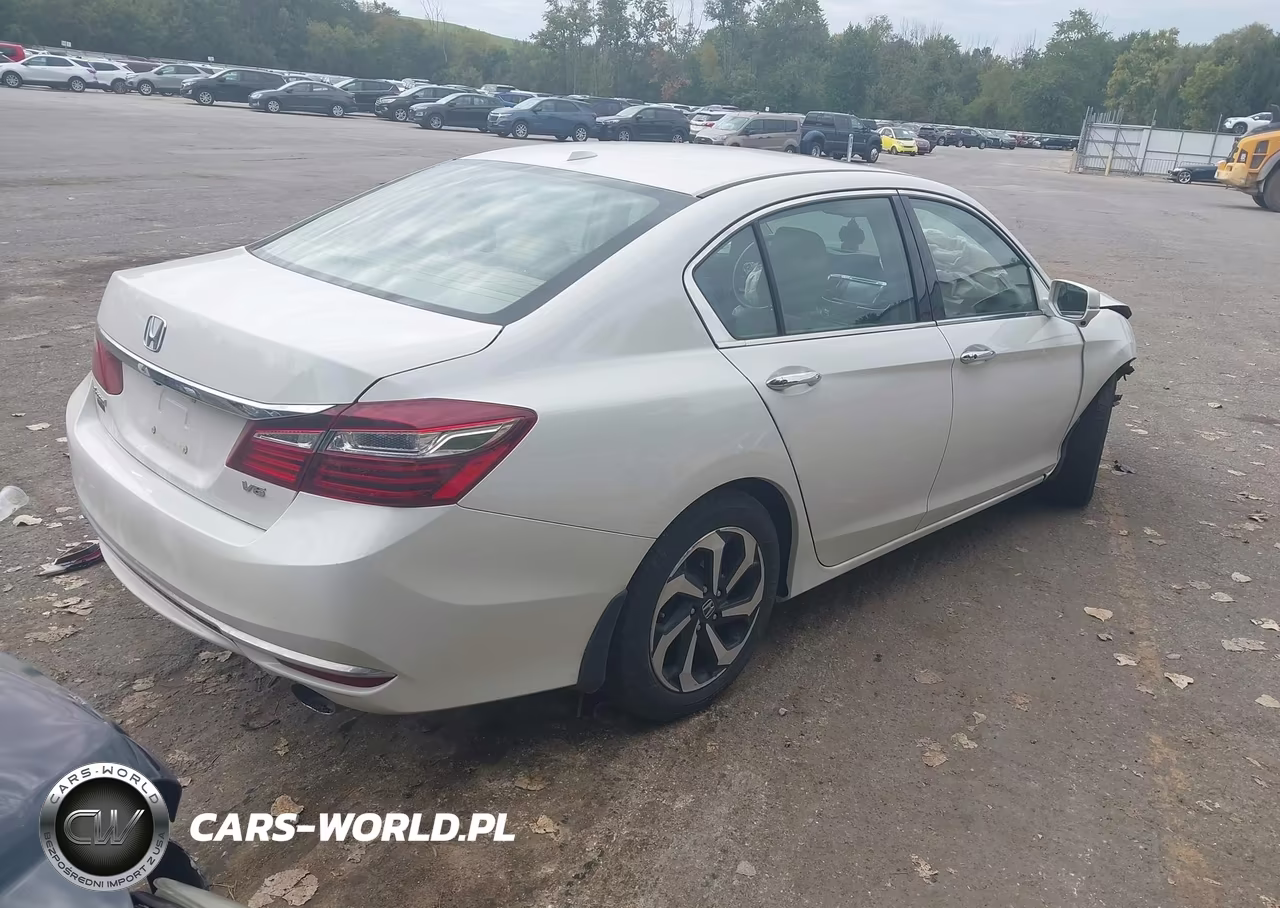 2017 Honda Accord Ex-L V6 VIN:1HGCR3F8XHA014478 - 4