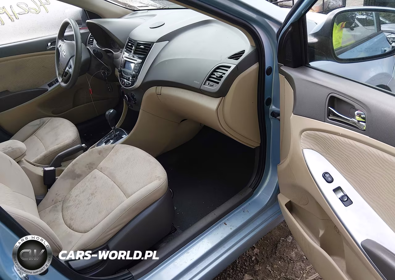 2013 Hyundai Accent Gls VIN:KMHCU4AE7DU442044 - 5